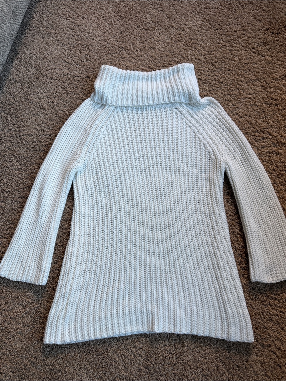 LOFT Cream Ribbed Turtleneck Sweater Size M